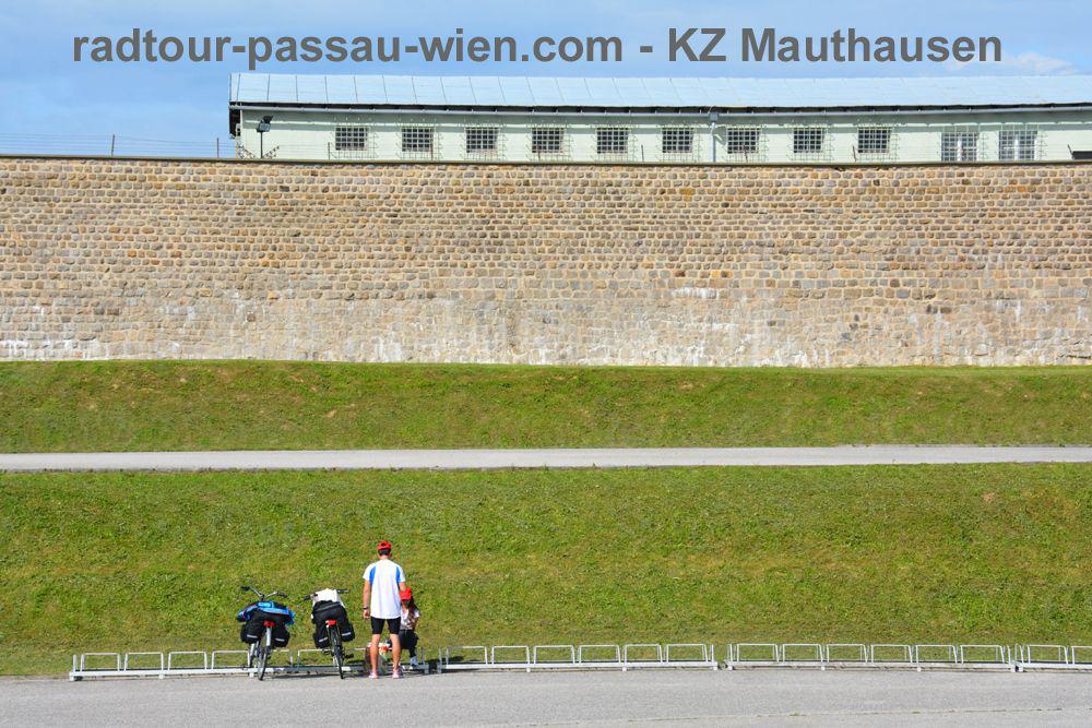 Ruta en bicicleta de Passau a Viena - El memorial del campo de concentración de Mauthausen
